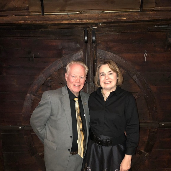 Meet your Posher, Janet - Picture 1 of 1